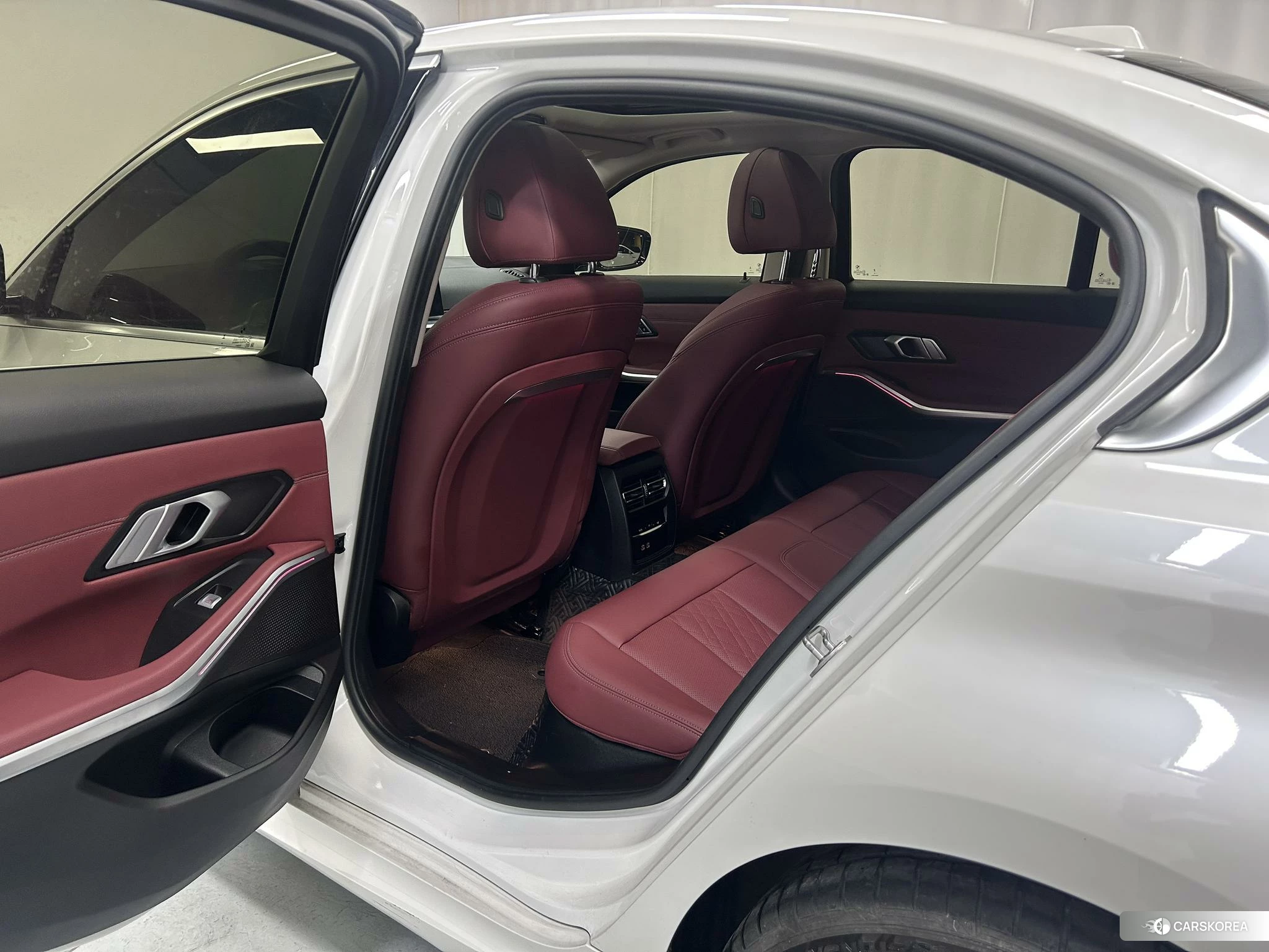 BMW 3 series 2022 Белый из Китая, фото 4