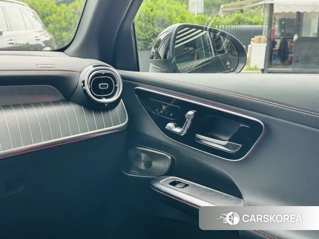 Mercedes-Benz GLC AMG 2025 Черный из Китая, фото 4