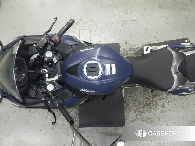 Проданный Kawasaki NINJA 400 2023 из Японии