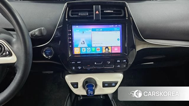 Toyota Prius 4th Generation 2018 Белый из Кореи, фото 4