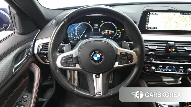 BMW 5 Series (G30) 2018 Синий из Кореи, фото 4