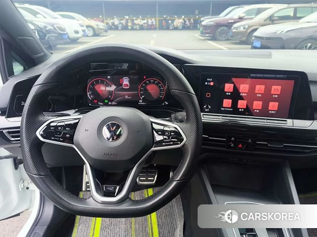 Volkswagen Golf 2022 Белый из Китая, фото 4