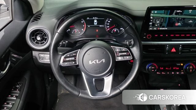 Kia The New K3 2nd generation 2022 Белый из Кореи, фото 4