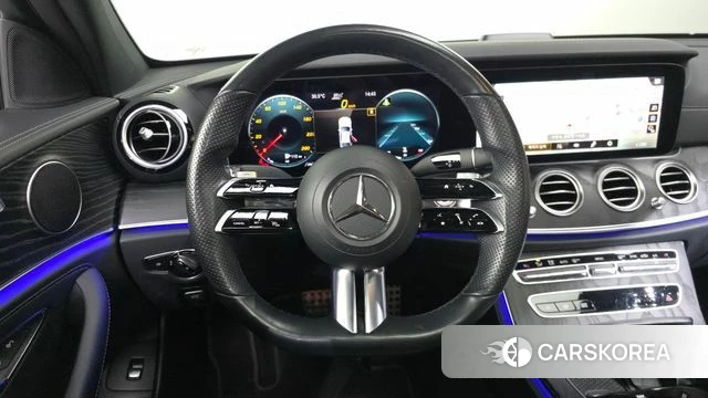 Mercedes-Benz E-Class W213 2021 Черный из Кореи, фото 4