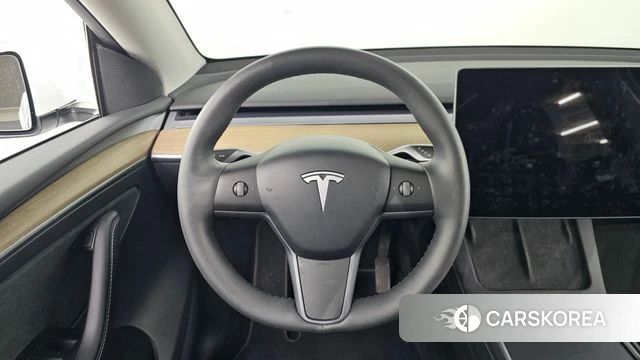 Tesla Model Y 2023 Белый из Кореи, фото 4
