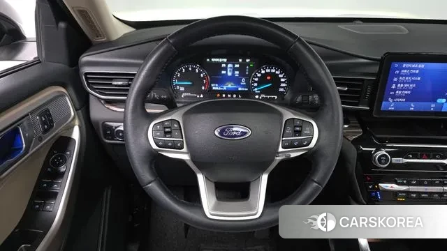 Ford Explorer 6th Generation 2023 Белый из Кореи, фото 4