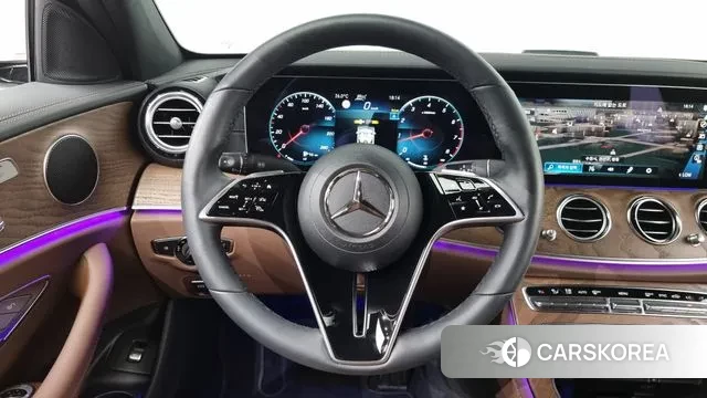 Mercedes-Benz E-Class W213 2023 Белый из Кореи, фото 4