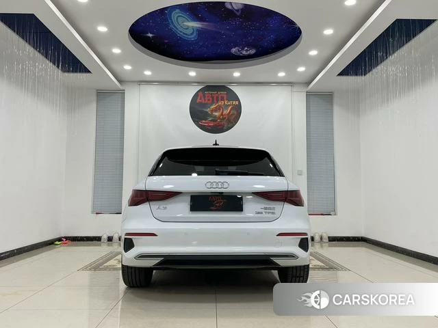 Audi A3 2022 Белый из Китая, фото 4