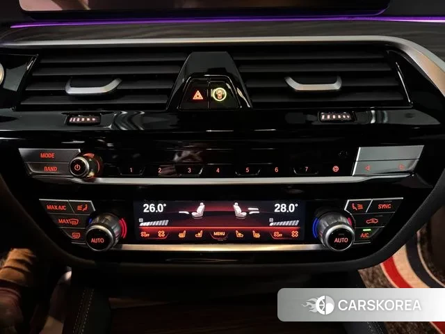 BMW 5 Series (G30) 2023 Белый из Кореи, фото 4