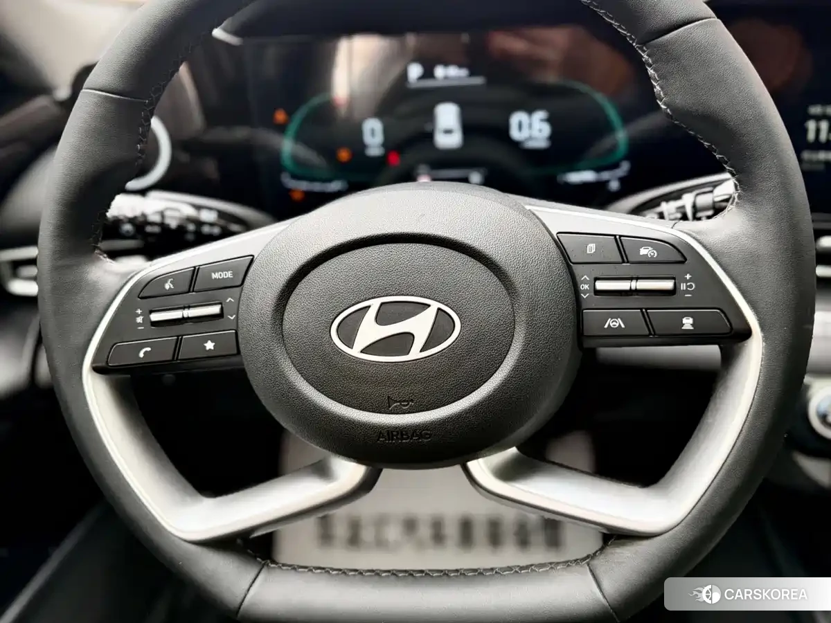 Hyundai Elantra 2023 Белый из Китая, фото 4