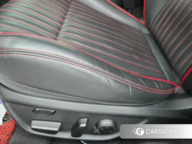 Genesis G70 2019 Черный из Кореи, фото 4