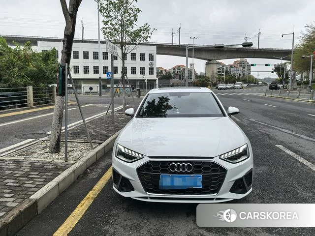 Audi A4L 2024 Белый из Китая, фото 4