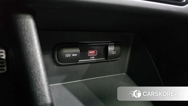 Kia The New Niro 2021 Белый из Кореи, фото 4