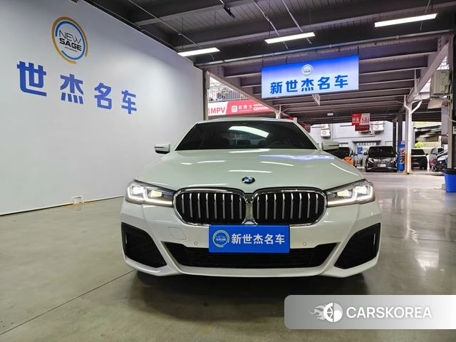 BMW 5 series 2021 Белый из Китая, фото 4