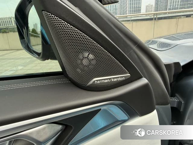 BMW M4 2025 Темно-серый из Китая, фото 4