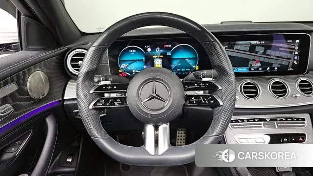 Mercedes-Benz E-Class W213 2022 Белый из Кореи, фото 4