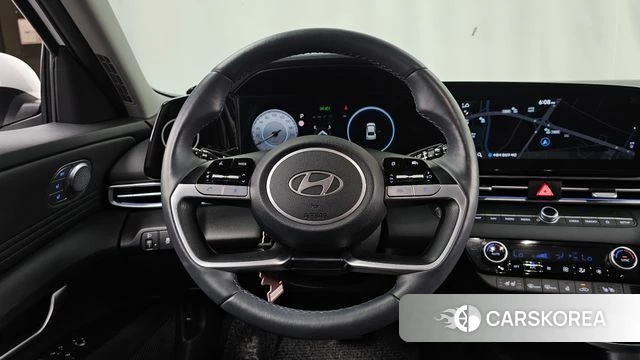 Hyundai The New Avante (CN7) 2023 Белый из Кореи, фото 4