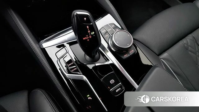 BMW 5 Series (G30) 2021 Серый из Кореи, фото 4