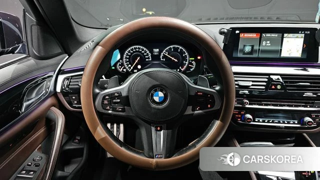 BMW 5 Series (G30) 2018 Синий из Кореи, фото 4