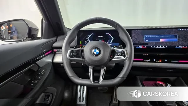 BMW 5 Series (G60) 2024 Черный из Кореи, фото 4