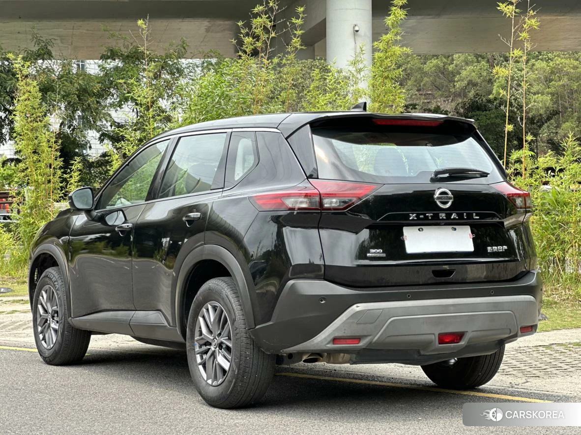 Nissan Qijun 2021 Черный из Китая, фото 4