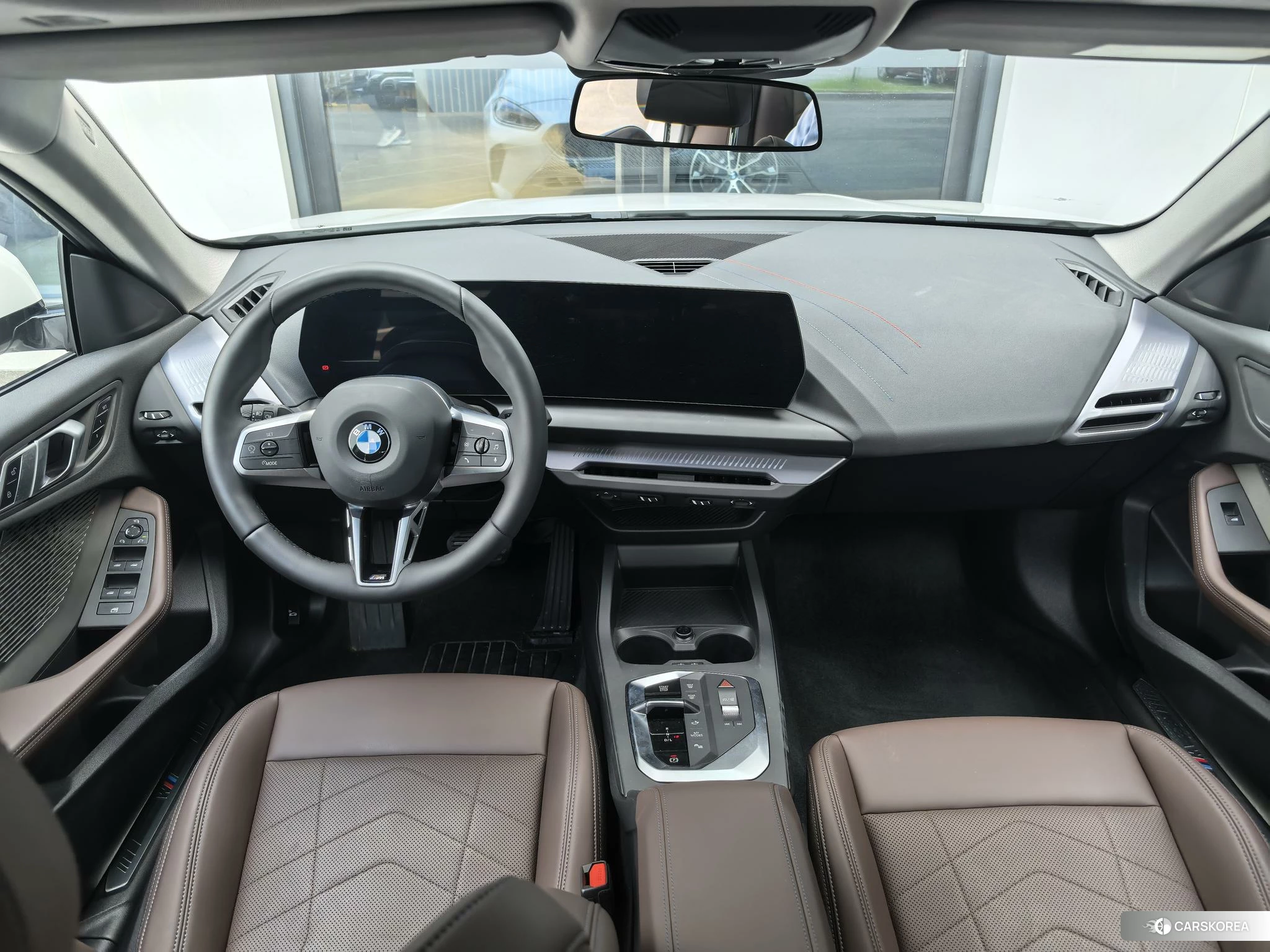 BMW 2 series 2025 Белый из Китая, фото 4