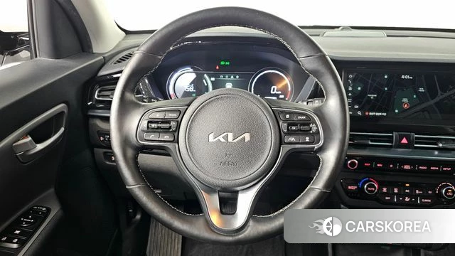 Kia Niro Plus 2022 Белый из Кореи, фото 4