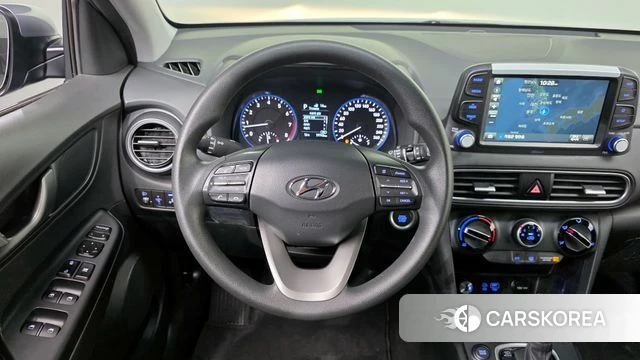 Hyundai Kona 2018 Серебристо-серый из Кореи, фото 4