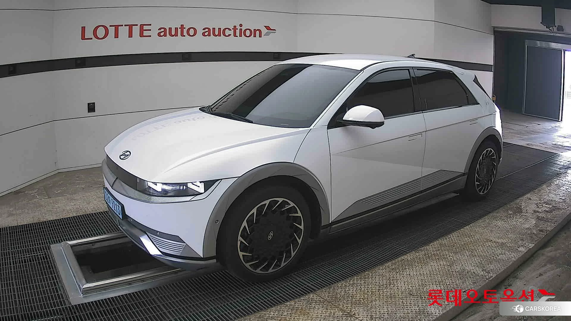 Hyundai IONIQ 5 2022 Atlas White из Кореи, фото 4