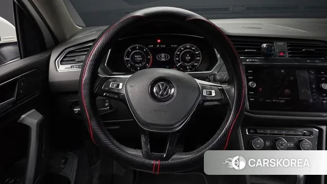 Volkswagen Tiguan Allspace 2018 Белый из Кореи, фото 4