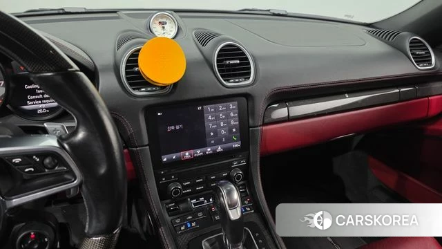 Porsche 718 Boxster 2018 Серебристо-серый из Кореи, фото 4