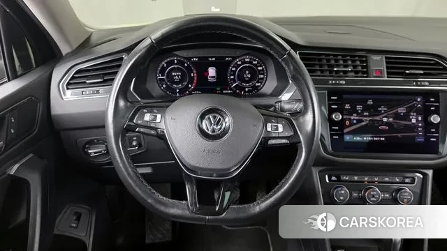 Volkswagen Tiguan Allspace 2018 Черный из Кореи, фото 4