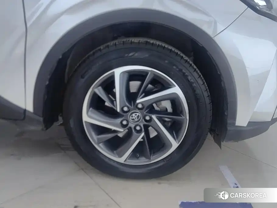 Toyota C-HR 2022 Белый из Китая, фото 4