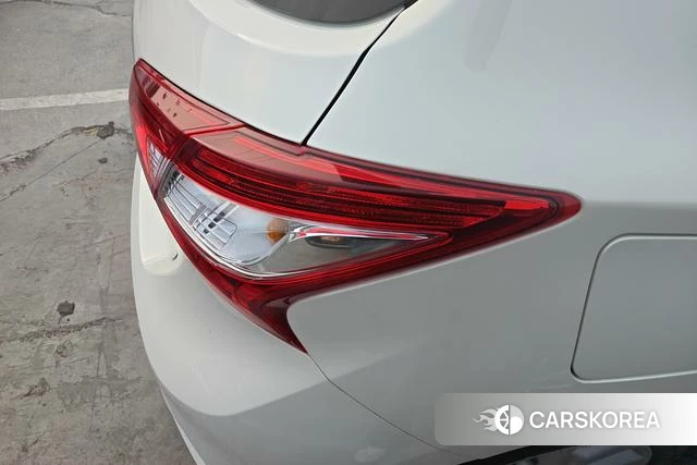 Nissan TIIDA 2024 Белый из Китая, фото 4