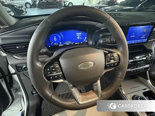 Ford Explorer 6th Generation 2022 Белый из Кореи, фото 4