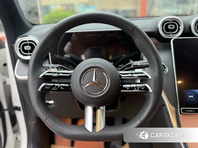 Mercedes-Benz GLC 2024 Белый из Китая, фото 4