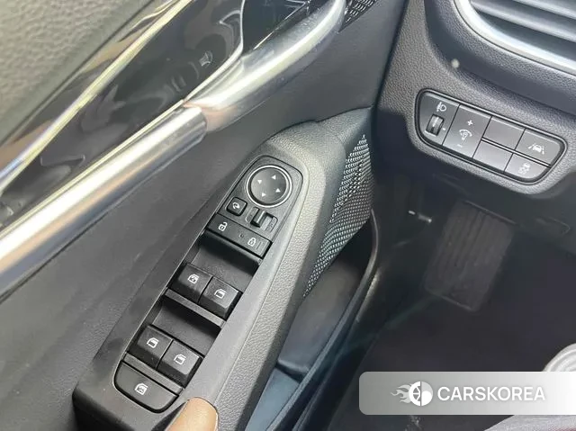 Kia Seltos 2022 Белый из Кореи, фото 4