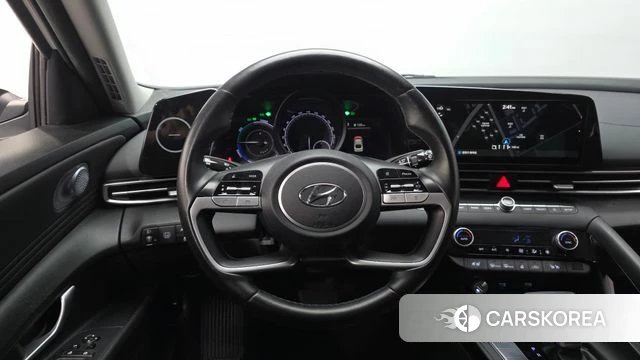 Hyundai Avante Hybrid (CN7) 2022 Белый из Кореи, фото 4