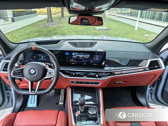 BMW X5 M 2023 Серебристо-серый из Китая, фото 4