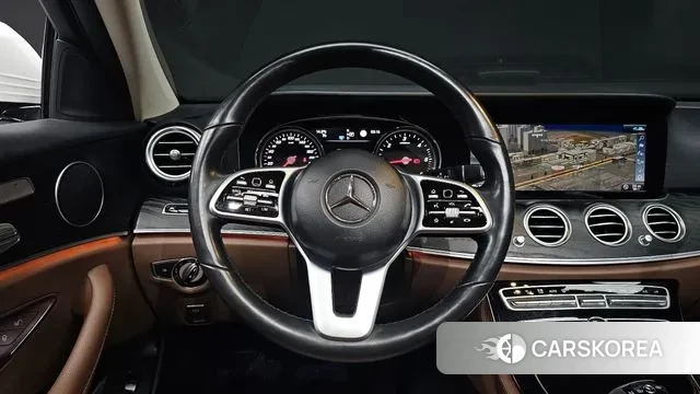 Mercedes-Benz E-Class W213 2020 Белый из Кореи, фото 4