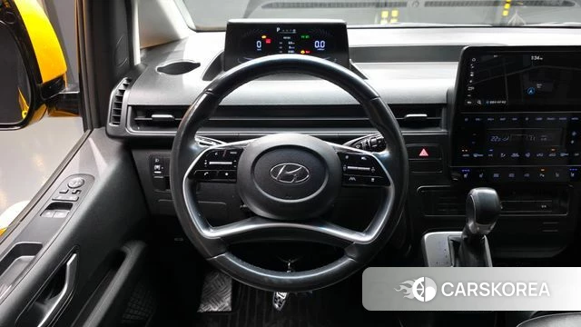 Hyundai Staria 2021 Желтый из Кореи, фото 4