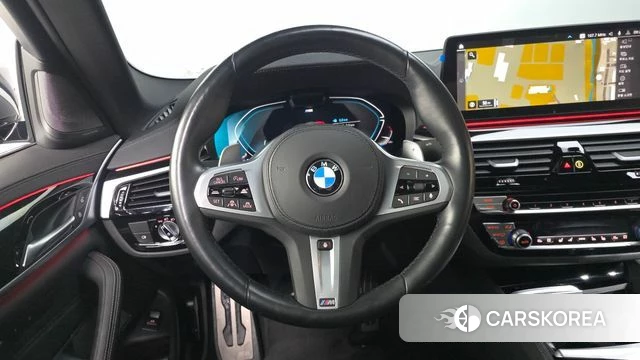 BMW 5 Series (G30) 2022 Черный из Кореи, фото 4