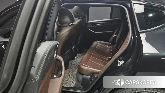 BMW X4 (G02) 2024 Черный из Кореи, фото 4