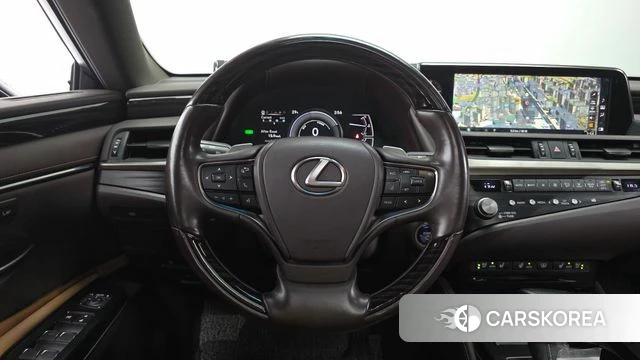 Lexus ES300h 7th generation 2021 Черный из Кореи, фото 4