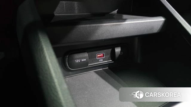 Kia The New K3 2nd generation 2022 Белый из Кореи, фото 4