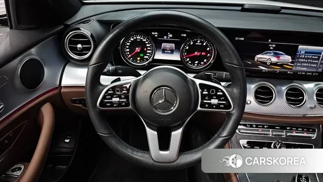 Mercedes-Benz E-Class W213 2019 Белый из Кореи, фото 4