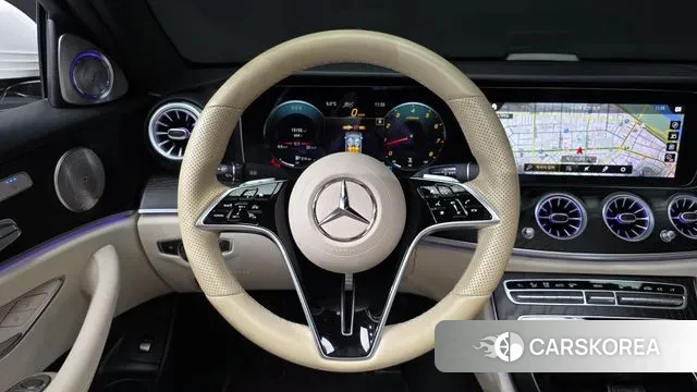 Mercedes-Benz E-Class W213 2023 Белый из Кореи, фото 4