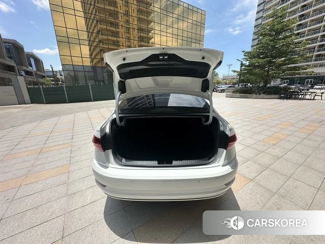 Volkswagen Sagitar 2022 Белый из Китая, фото 4