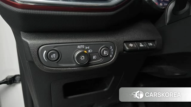 Chevrolet (GM Daewoo) Trailblazer 2022 Белый из Кореи, фото 4