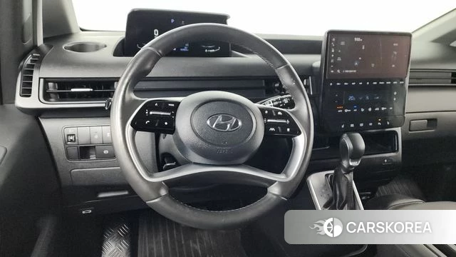 Hyundai Staria 2023 Белый из Кореи, фото 4